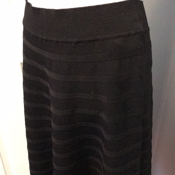 Calvin Klein A-Line skirt - Picture 2 of 7